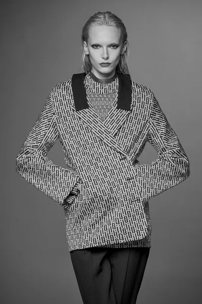 Look 18